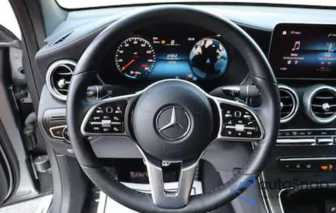 2023 Mercedes-Benz Glc Coupe 300 4Matic z USA, uszkodzony, nr VIN W1N0J8EB1PG126XXX